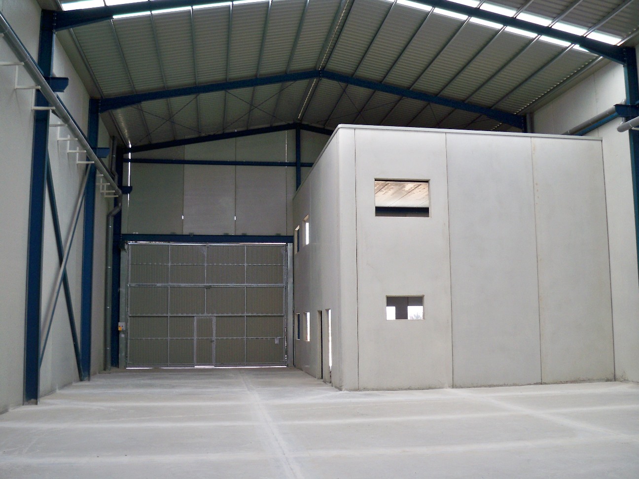 Alquiler y Venta de Naves Industriales en Los Camachos