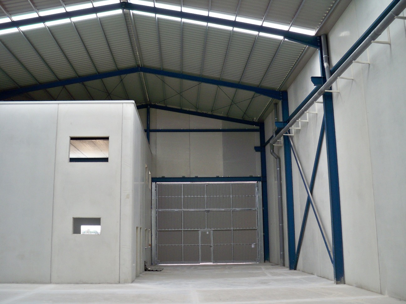 Alquiler y Venta de Naves Industriales en Los Camachos