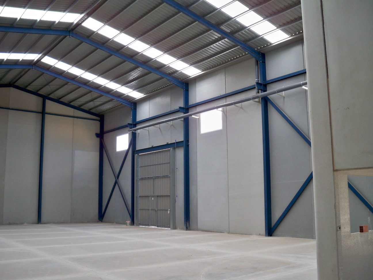 Alquiler y Venta de Naves Industriales en Los Camachos