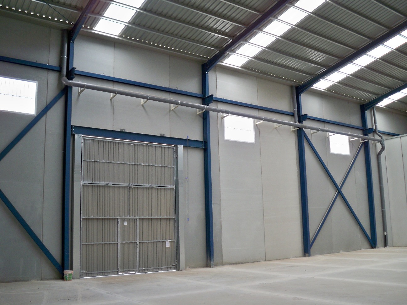 Alquiler y Venta de Naves Industriales en Los Camachos